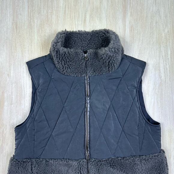 Dylan Gray Full Zip Quilted Sherpa Sleeveless Fleece Cozy Outerwear Vest Medium - Picture 2 of 15